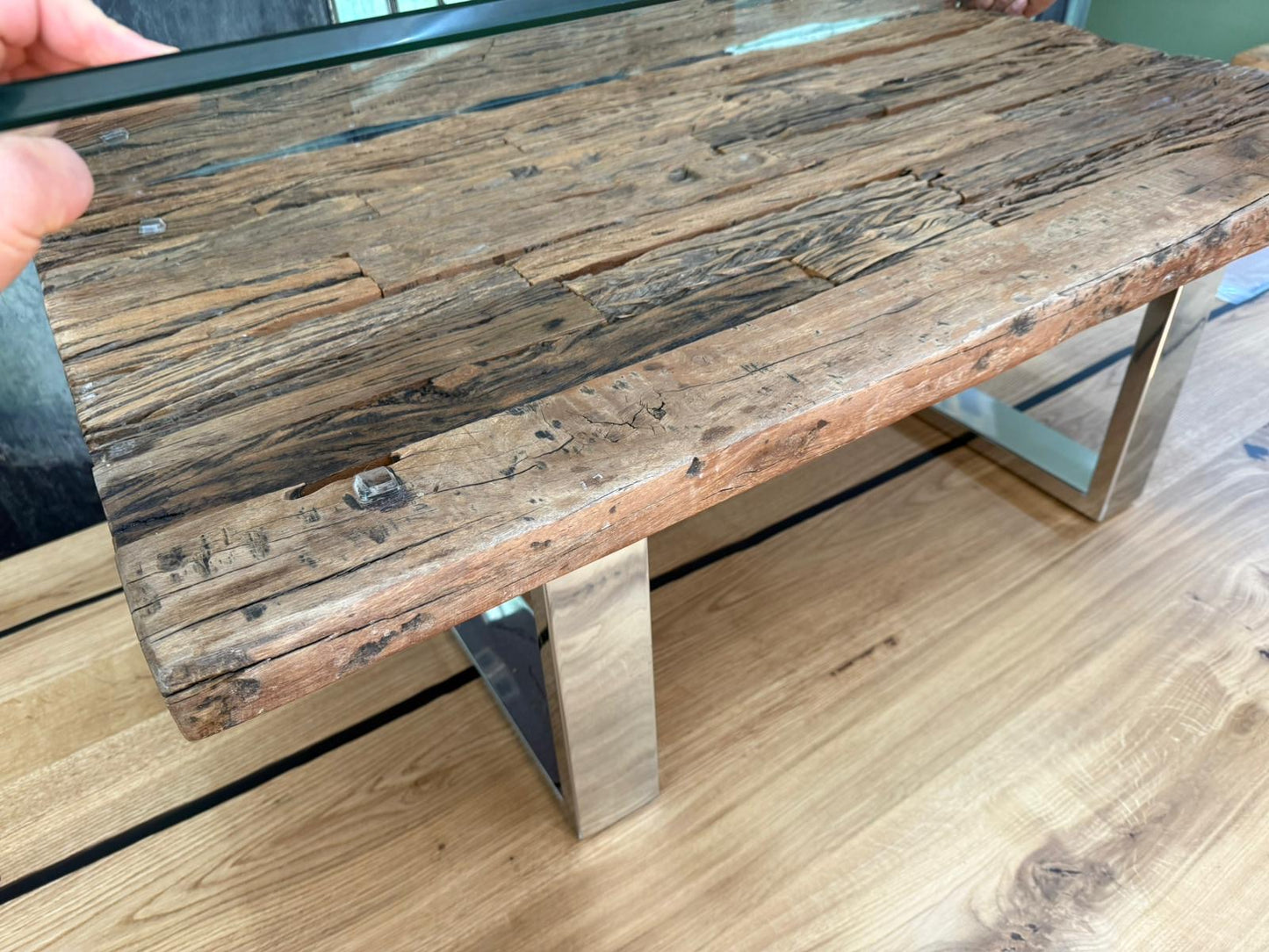 Couchtisch +Glasauflage +Massivholz