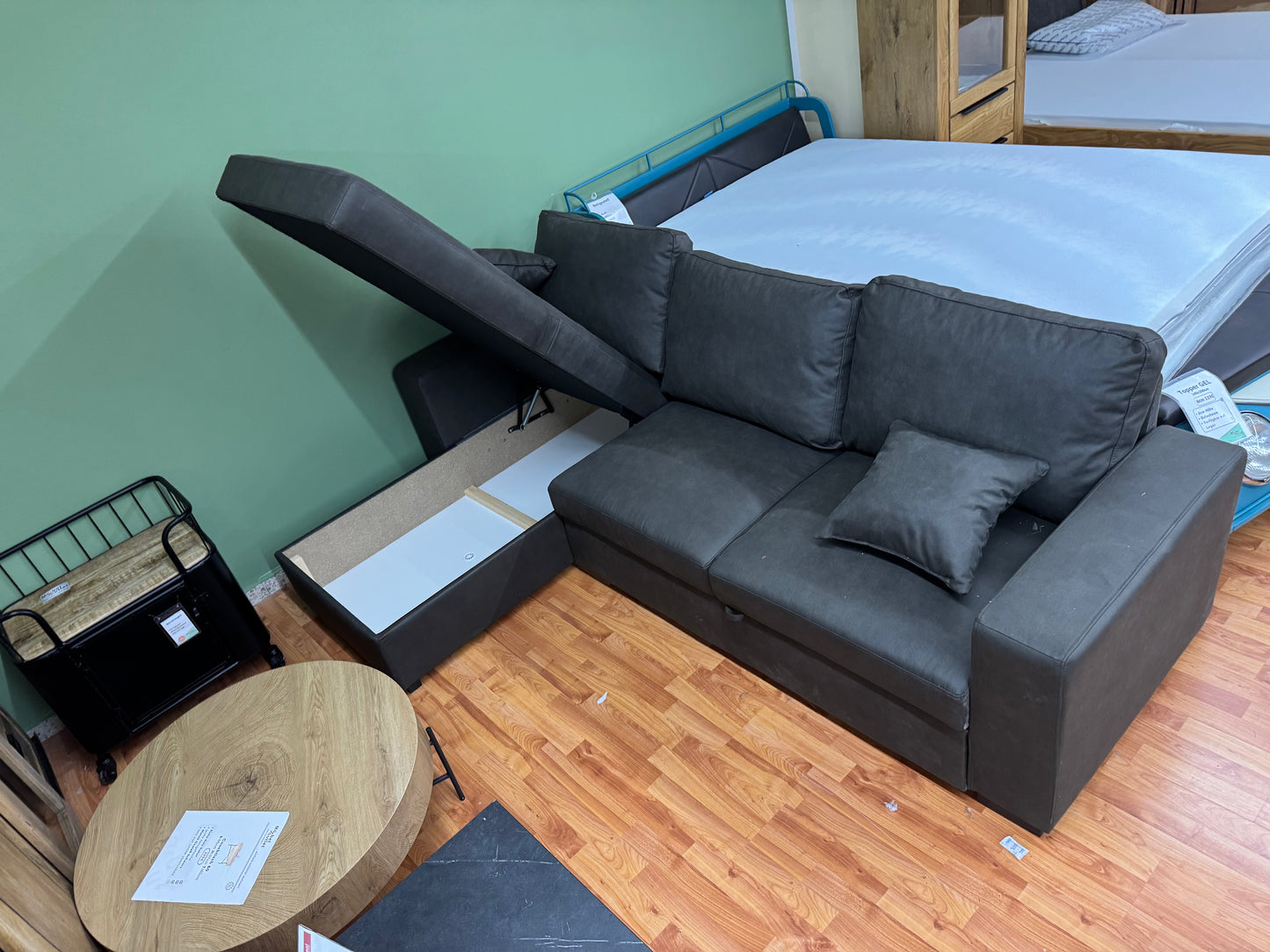 Sofa Couch +Bettfunktion +Kissen +Stauraum