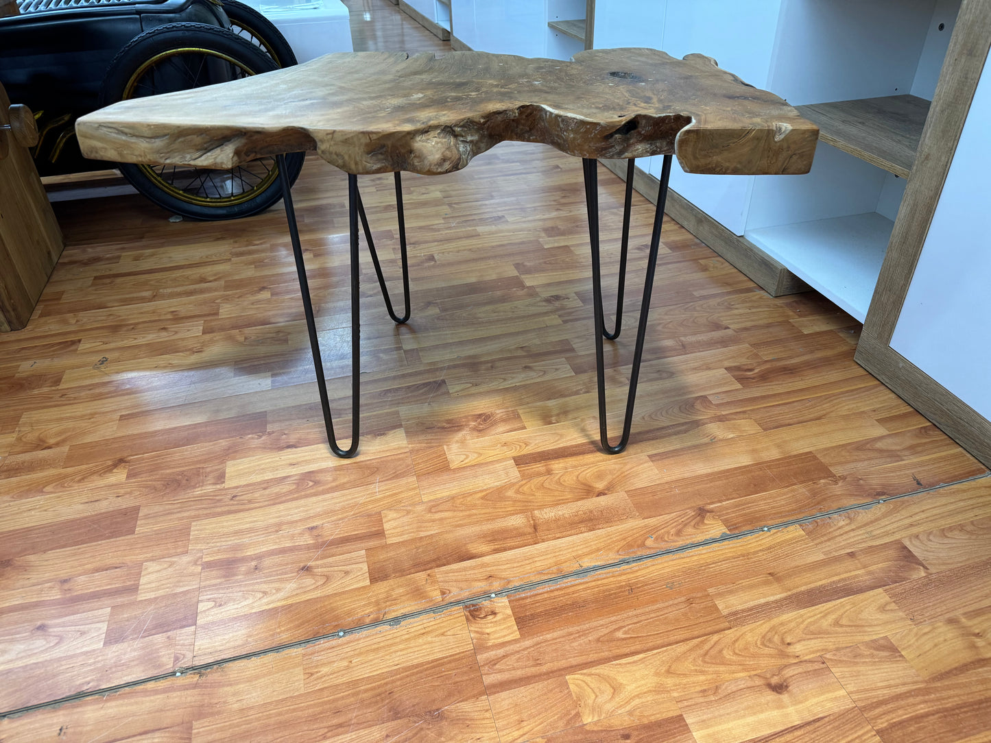 Couchtisch Beistelltisch Tisch +Holzplatte +Metallgestell +Neu auf Lager