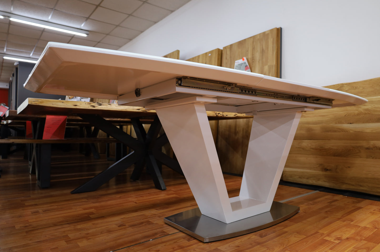 Esstisch Tisch + Ausziehbar + Hochglanz Weiß + Metall Gestell