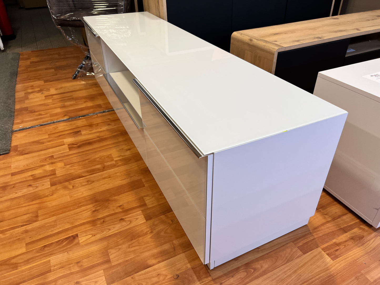 TV Unterschrank + Glasauflage + Softclose
