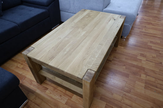 Couchtisch + Massiv Holz Eiche + zusätzliche Ablage