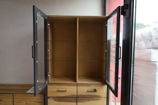 Doppelvitrine + Soft-Close + Front Furniert + großer Stauraum