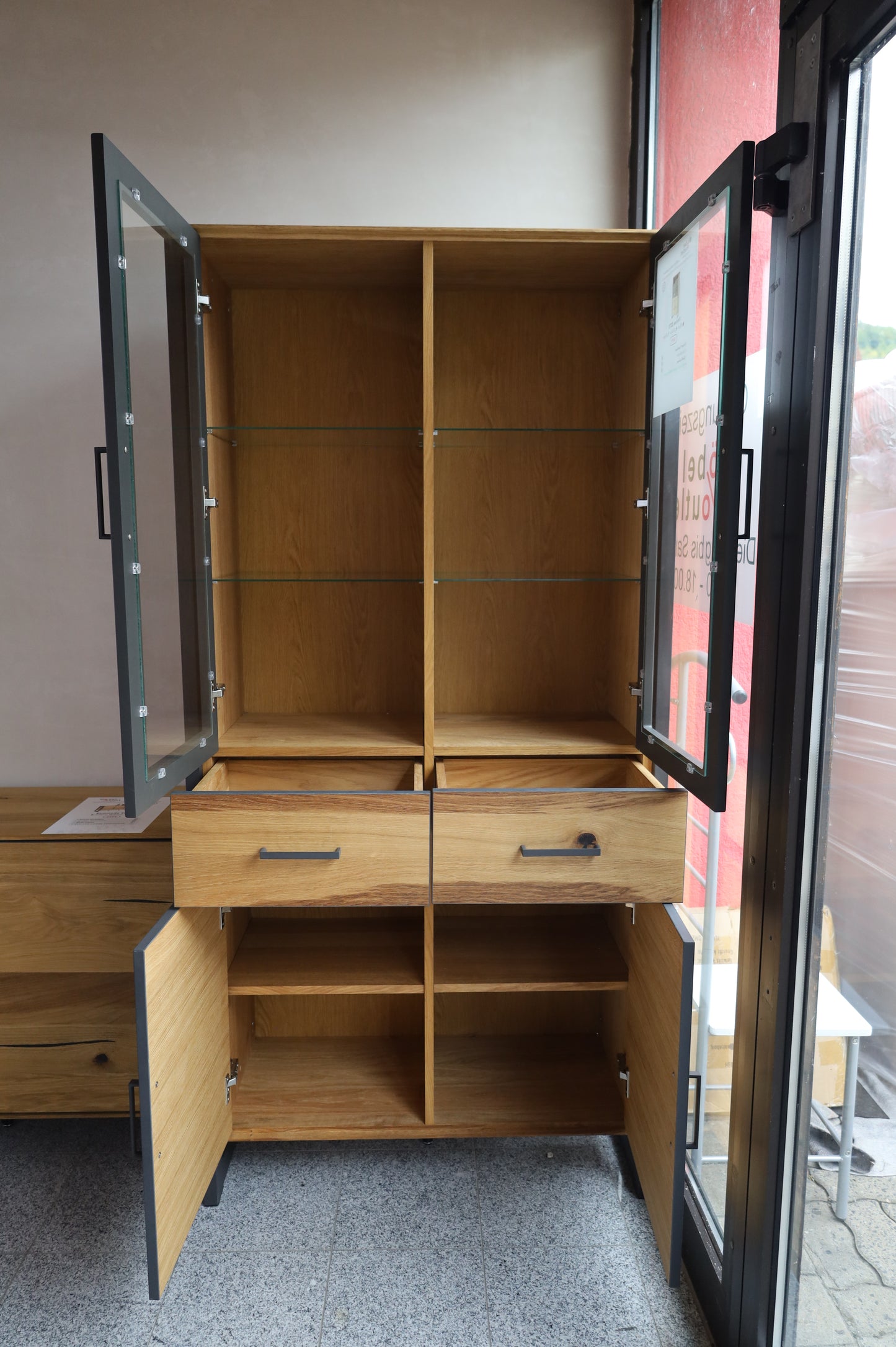 Doppelvitrine + Soft-Close + Front Furniert + großer Stauraum