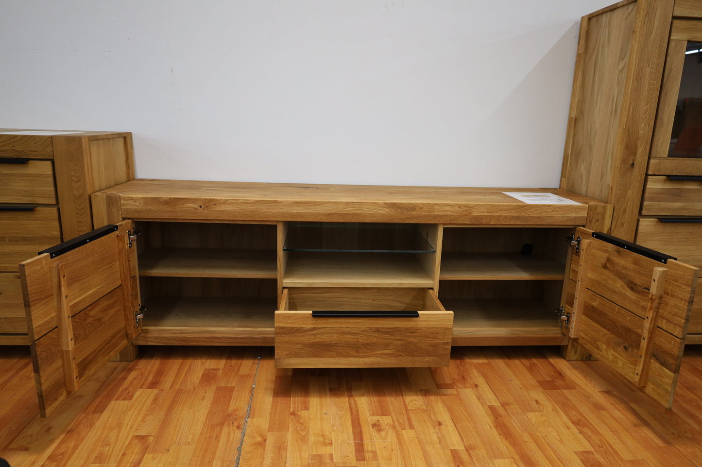 Tv-Kommode + Soft-Close + Front Massiv Holz Eiche + Stauraum groß