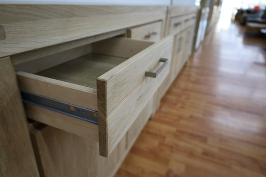 Kommode + Front Massivholz + großer Stauraum