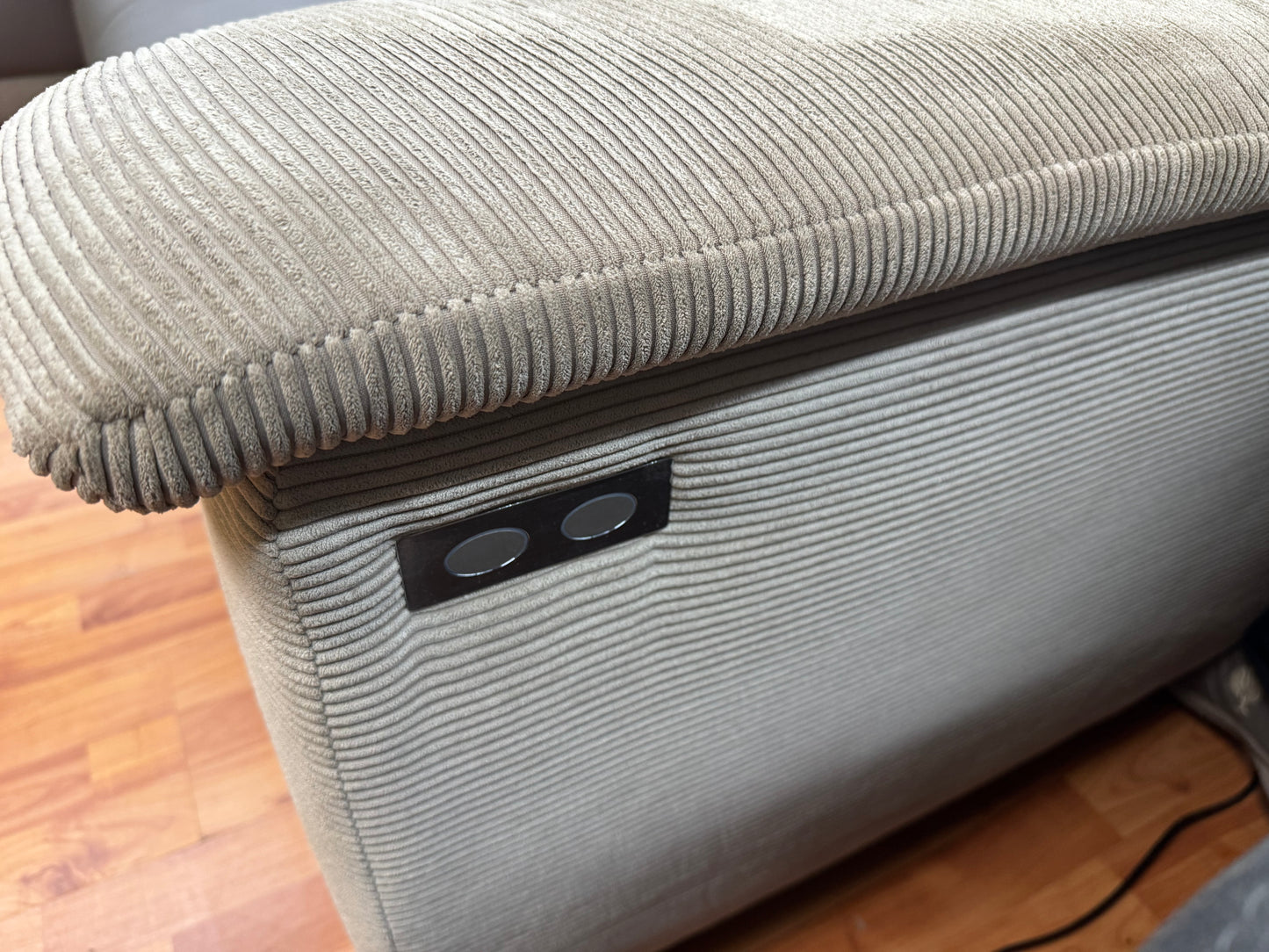 Sofa Couch Wohnlandschaft +elektr. Sitztiefenverstellung +Kopfstützenverstellung +Cord