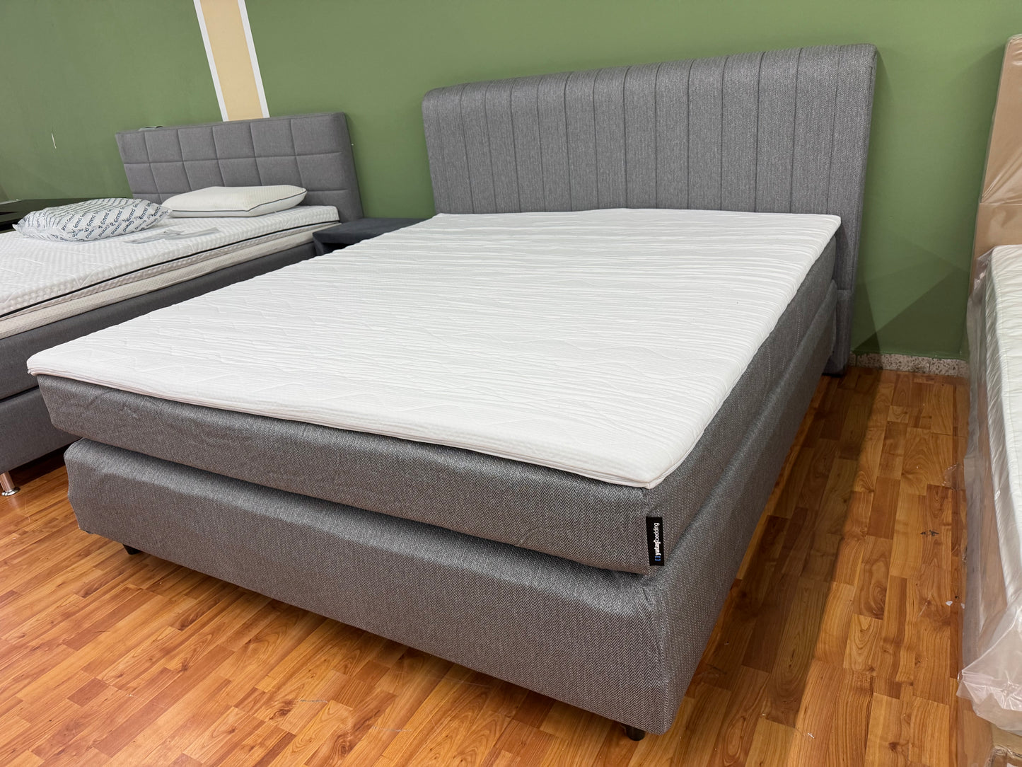 Boxspringbett Bett +180x200cm +Topper +Neu auf Lager