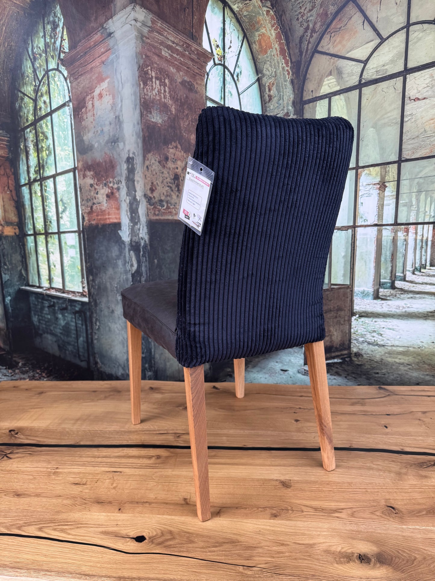 Esszimmerstuhl / Stuhl +Holzfüße +Cordstoff+Neu auf Lager