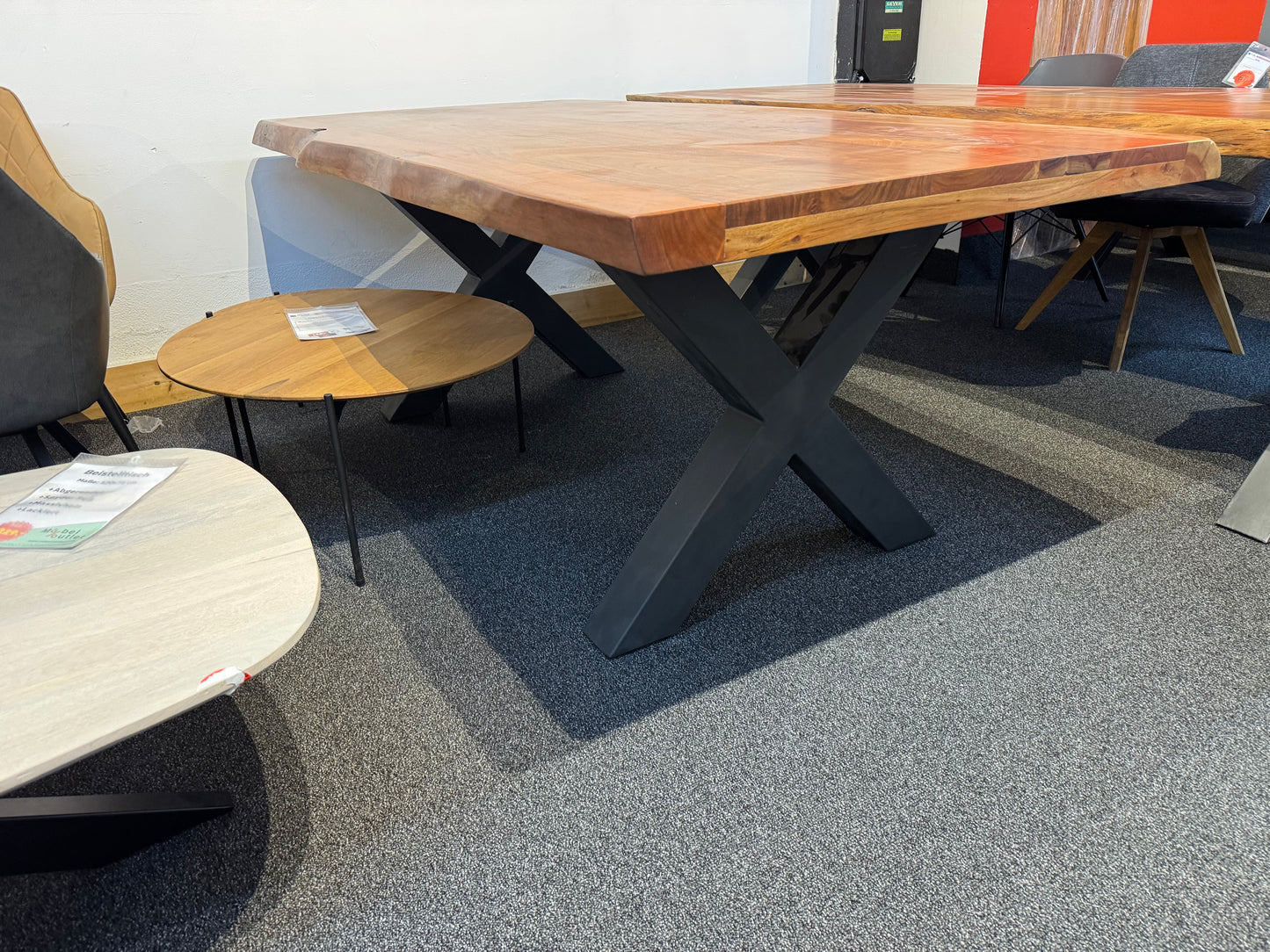 Esstisch Tisch Massivholz +vers Größen +Akazie +Metallgestell +B-Ware