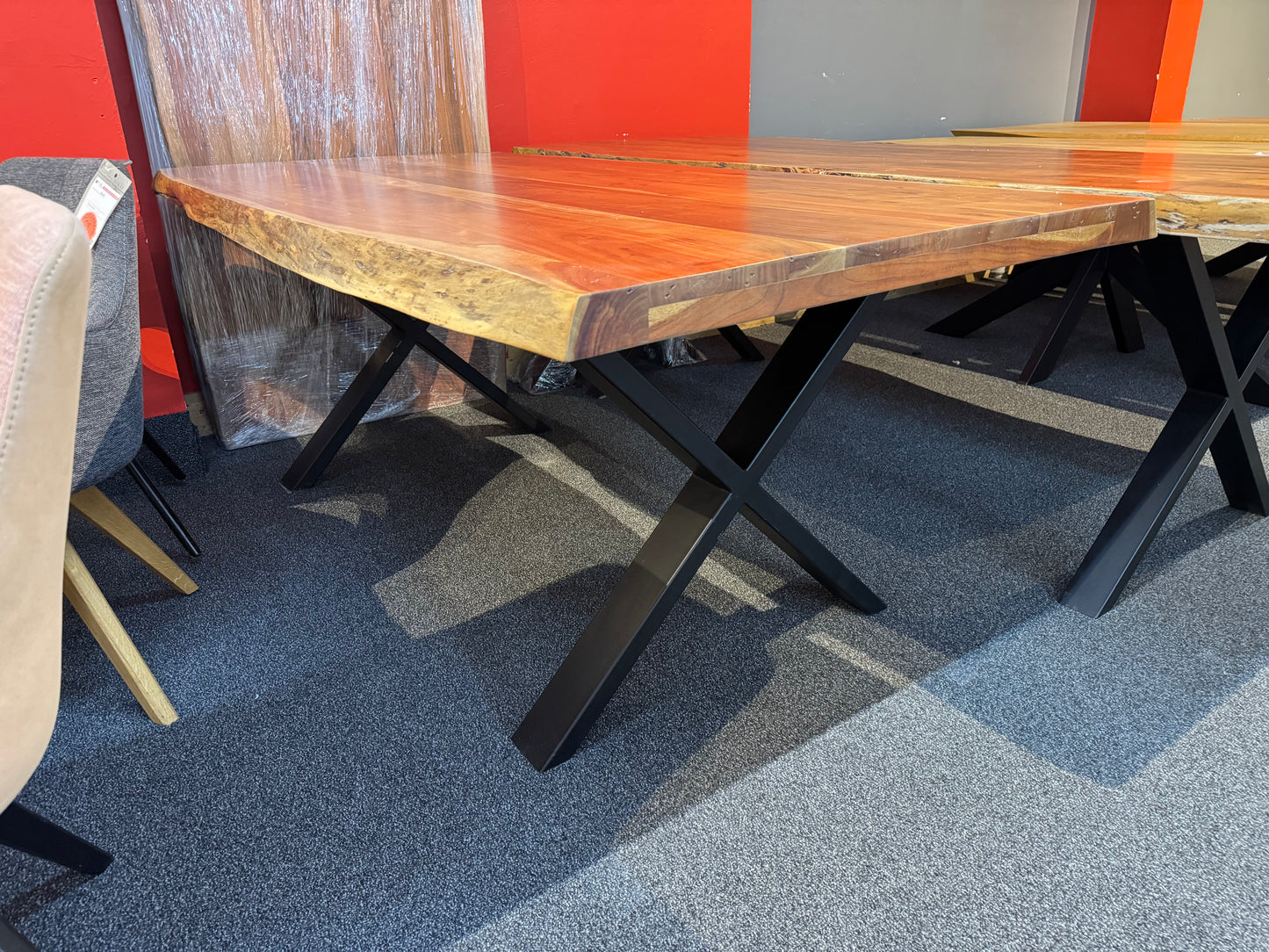 Esstisch Tisch Massivholz +vers Größen +Akazie +Metallgestell +B-Ware