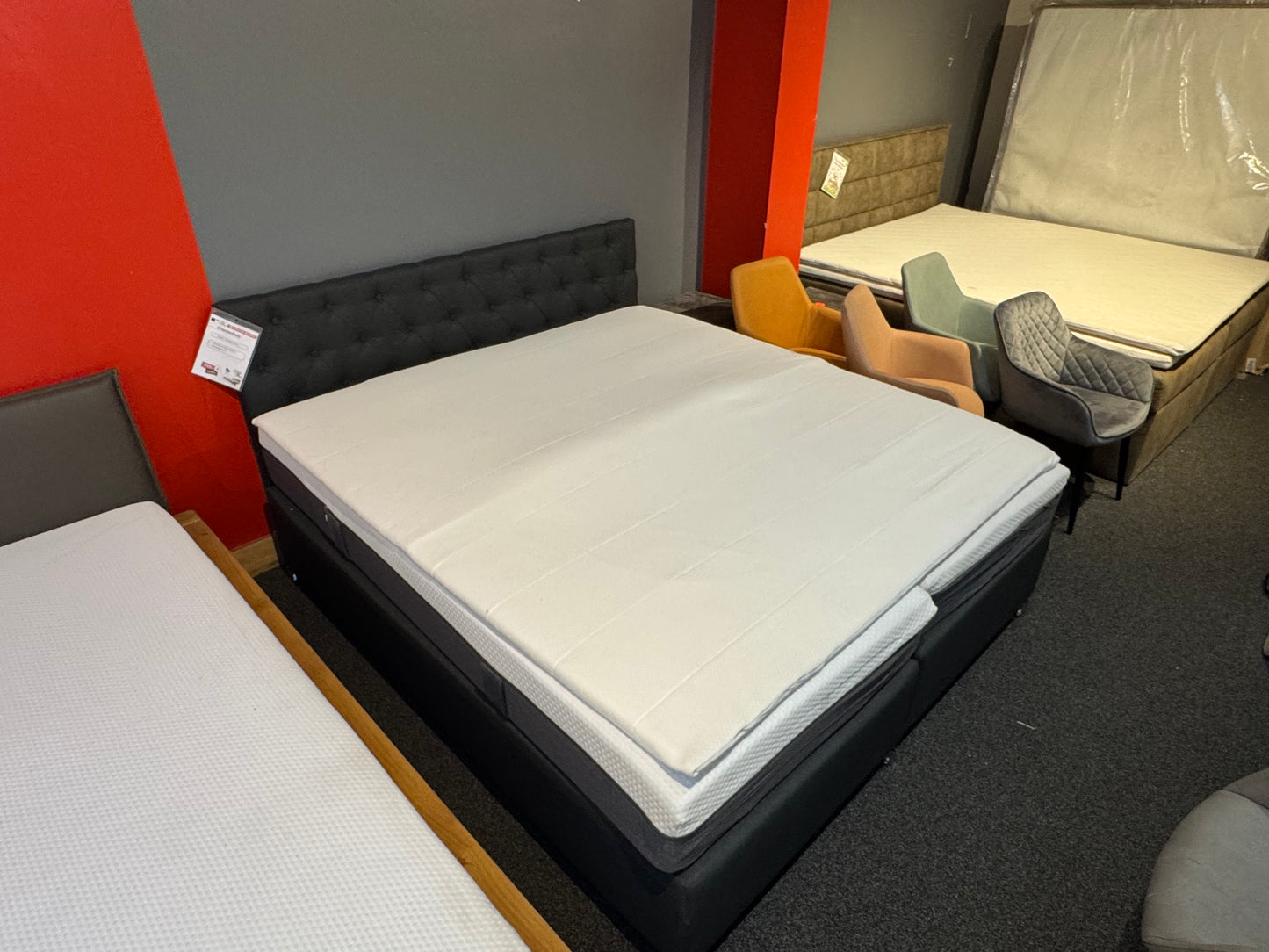 Boxspringbett +Chester +180x200cm +2xEmma Matratze 25cm +Topper +Einzelstück