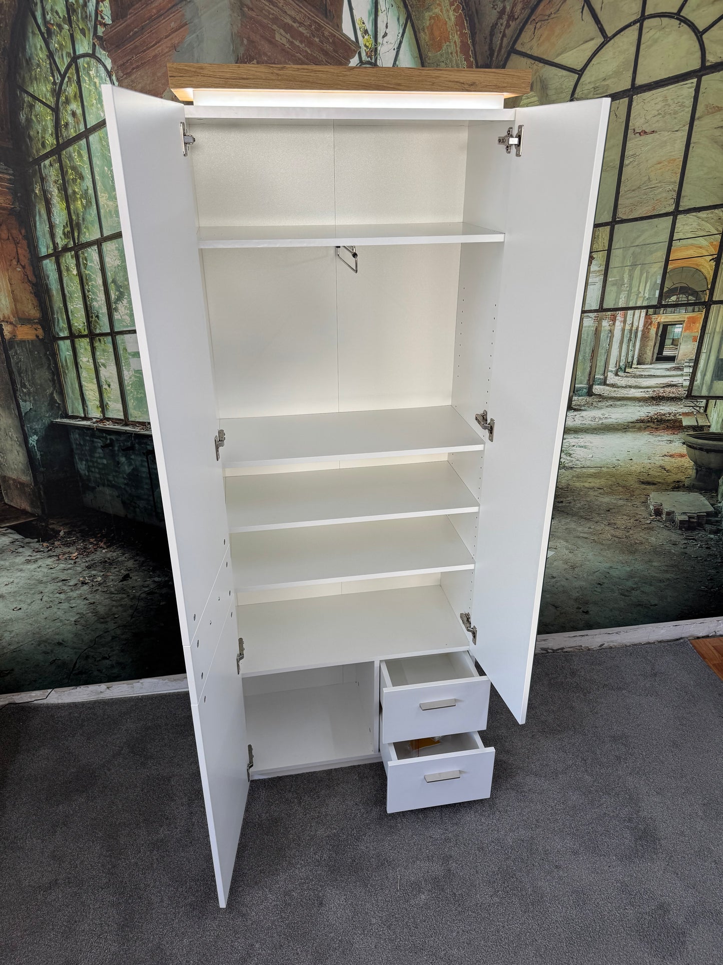 Vitrine +LED-Beleuchtung +Schubladen +Neu auf Lager