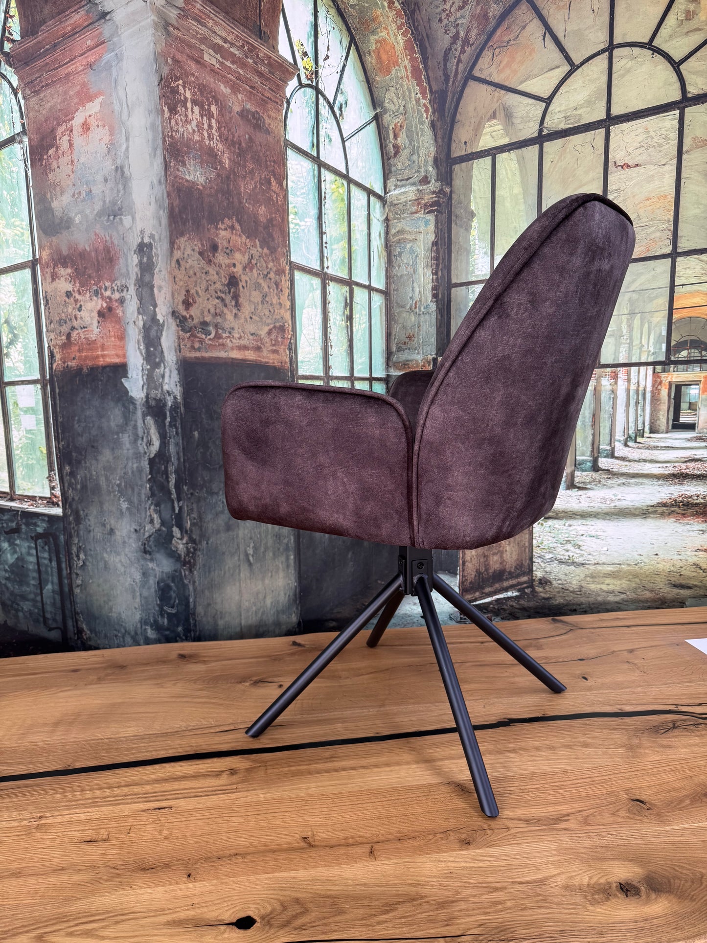 Esszimmerstuhl +Dreh-Rück-Funktion +Metallgestell +dick gepolstert +Armlehnen +Neu auf Lager