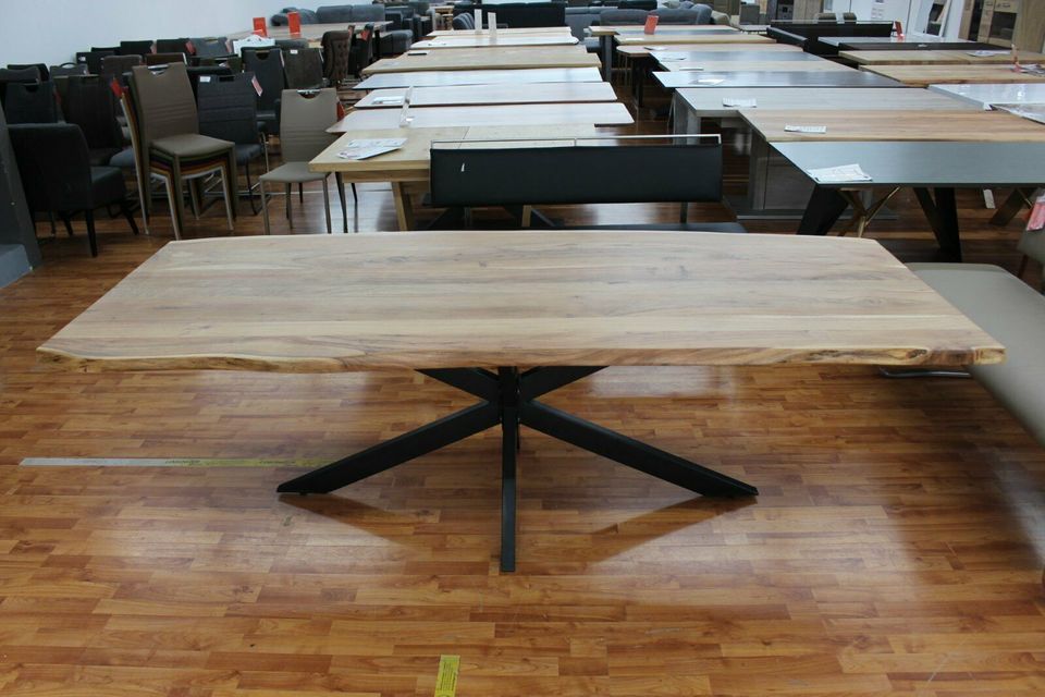 Esstisch + Massivholz Akazie + Baumkante + Spider Gestelle 180x90cm