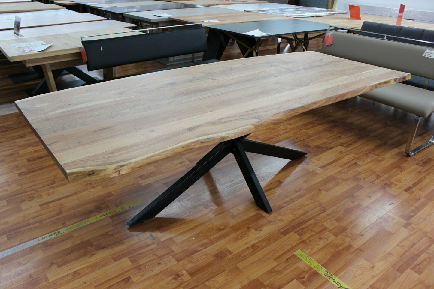 Esstisch + Massivholz Akazie + Baumkante + Spider Gestell + 180 cm 210 cm 240 cm NEU auf Lager