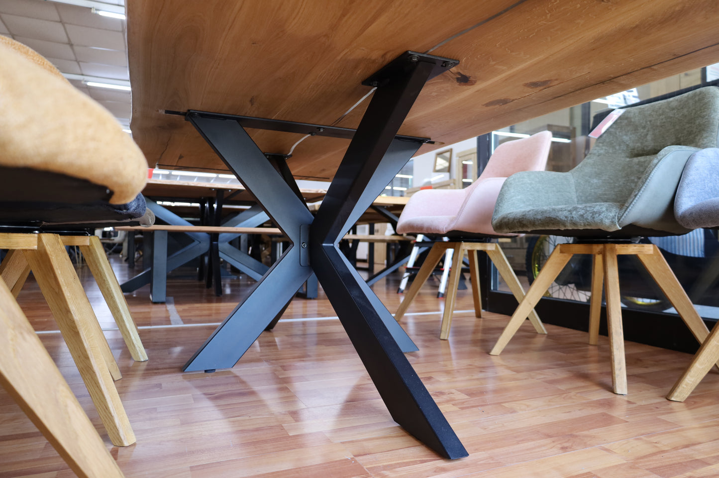 Esstisch Tisch +Massivholz Eiche VOLL 4cm +Baumkante +Epoxidharz