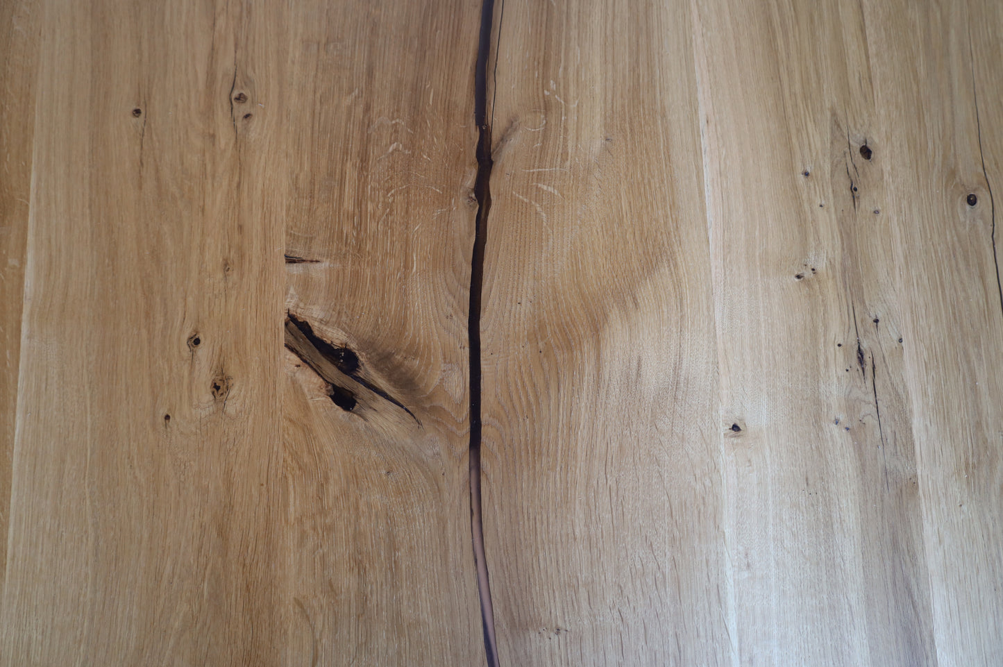 Esstisch Tisch +Massivholz Eiche VOLL 4cm +Baumkante +Epoxidharz