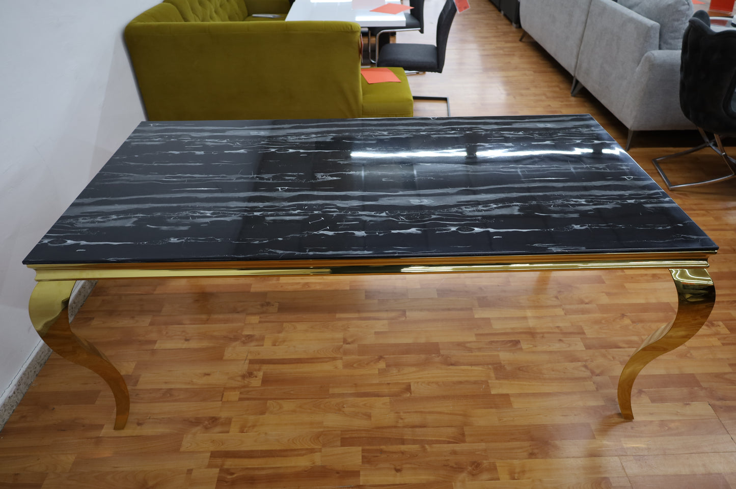 Esstisch +Verschiedene Platten Farben +Verschiedene Maße