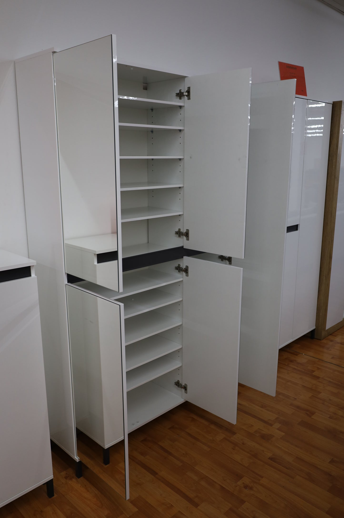 Schuhschrank kommode + Spiegel + 10 Fachböden + Hochglanz