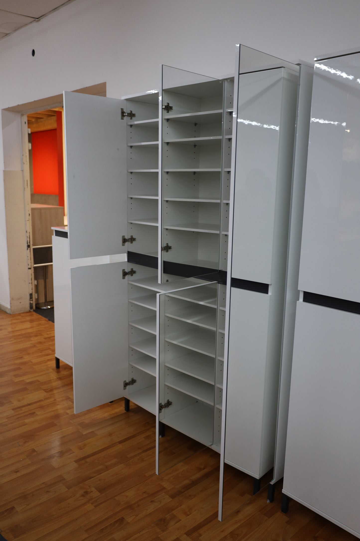 Schuhschrank kommode + Spiegel + 10 Fachböden + Hochglanz