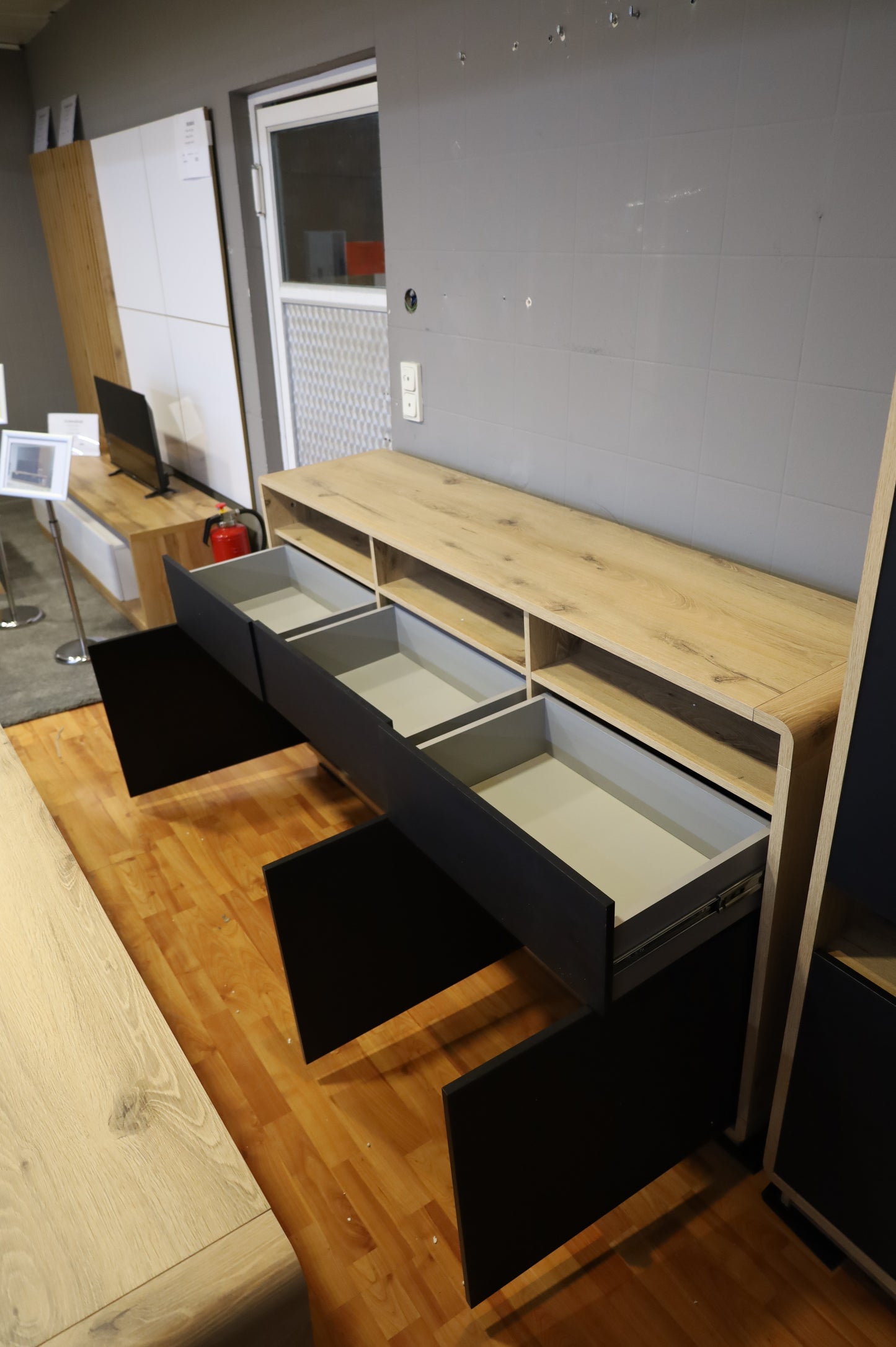 Sideboard Kommode Vitrine + Einlegebodenkanten + Soft Close