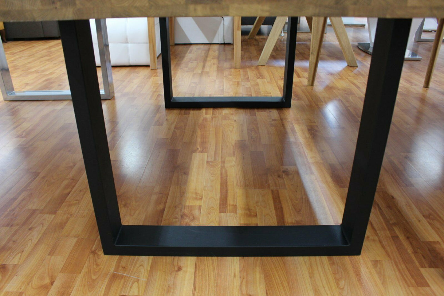 Esstisch + Massivholz Eiche 180cm bis 300cm + Baumkante + NEU auf LAGER