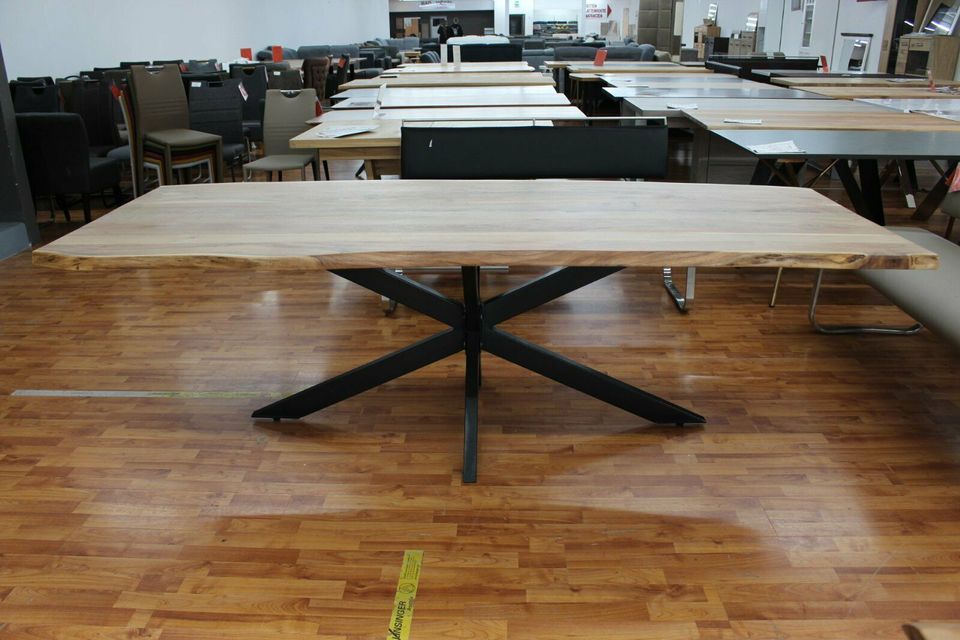 Esstisch + Massivholz Akazie + Baumkante + Spider Gestelle 180x90cm