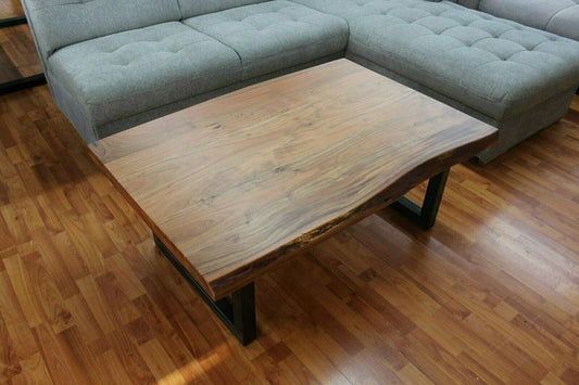 Couchtisch + Massivholz Akazie + Baumkante + Metall Gestell