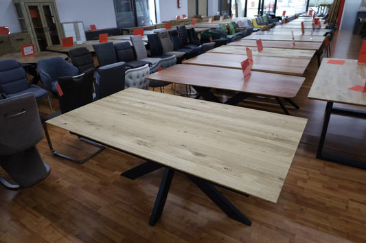 Esstisch Eiche Ausziehbar +Einzelstück +Schweizerkante +Spidergestell