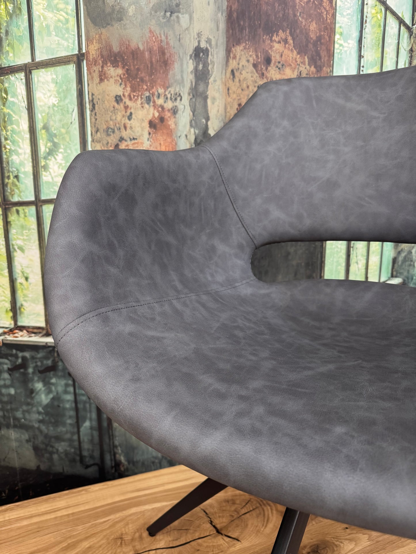 Stuhl +Metallgestell +360° Drehfunktion +vers. Farben +Neu auf Lager