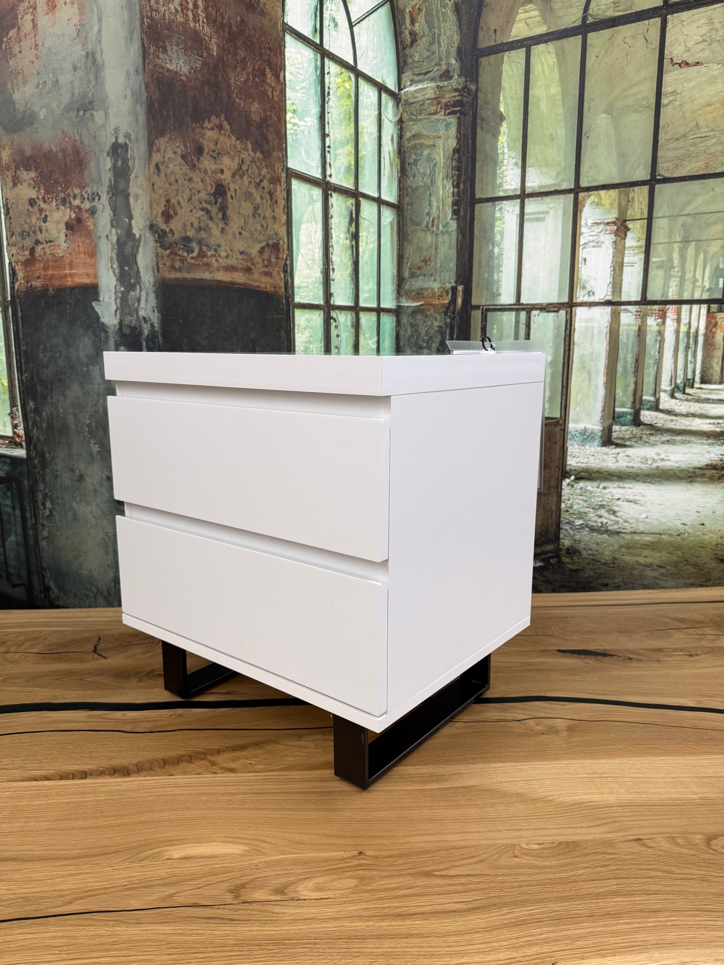 Nachttisch Nachtkommode Kommode +Griffmulde +Softclose +Metallfüße +Neu auf Lager