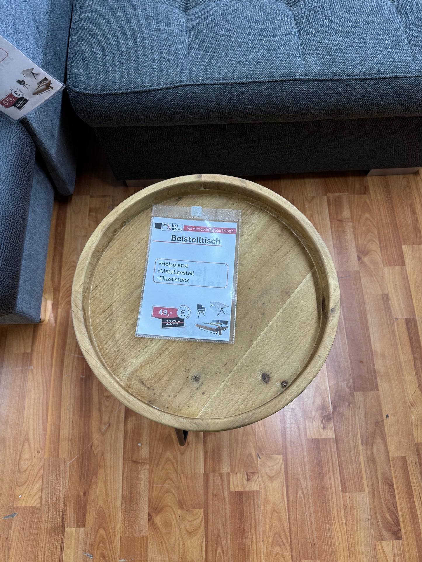 Beistelltisch +Holzplatte +Metallfüße +Einzelstück