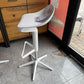 Barhocker +modernes Design +Höhenverstellung +Kunststoffschale +Einzelstück