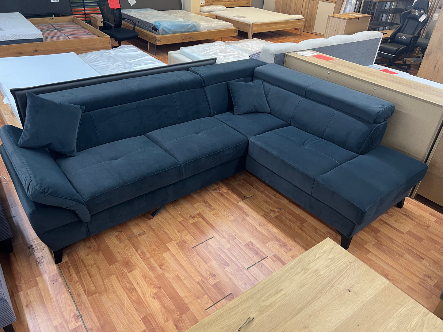 Sofa Couch + Bettfunktion  + Stauraum  + Kopfteile verstellbar  + Armlehne verstellbar + Kissen