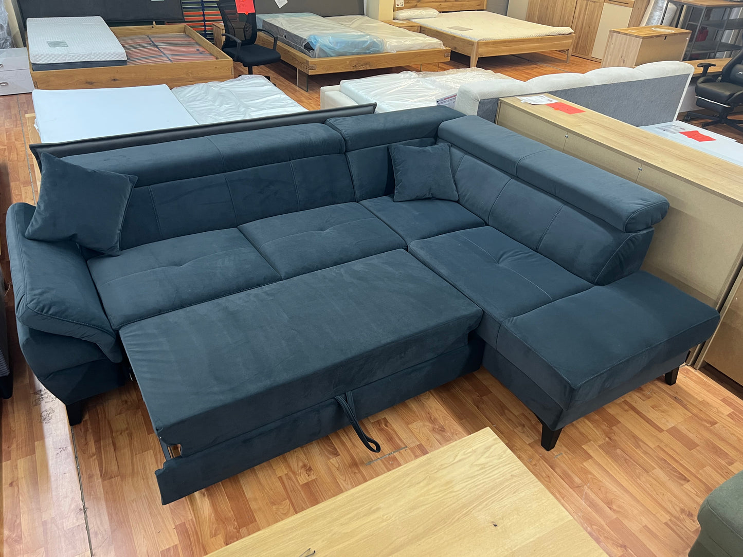 Sofa Couch + Bettfunktion  + Stauraum  + Kopfteile verstellbar  + Armlehne verstellbar + Kissen
