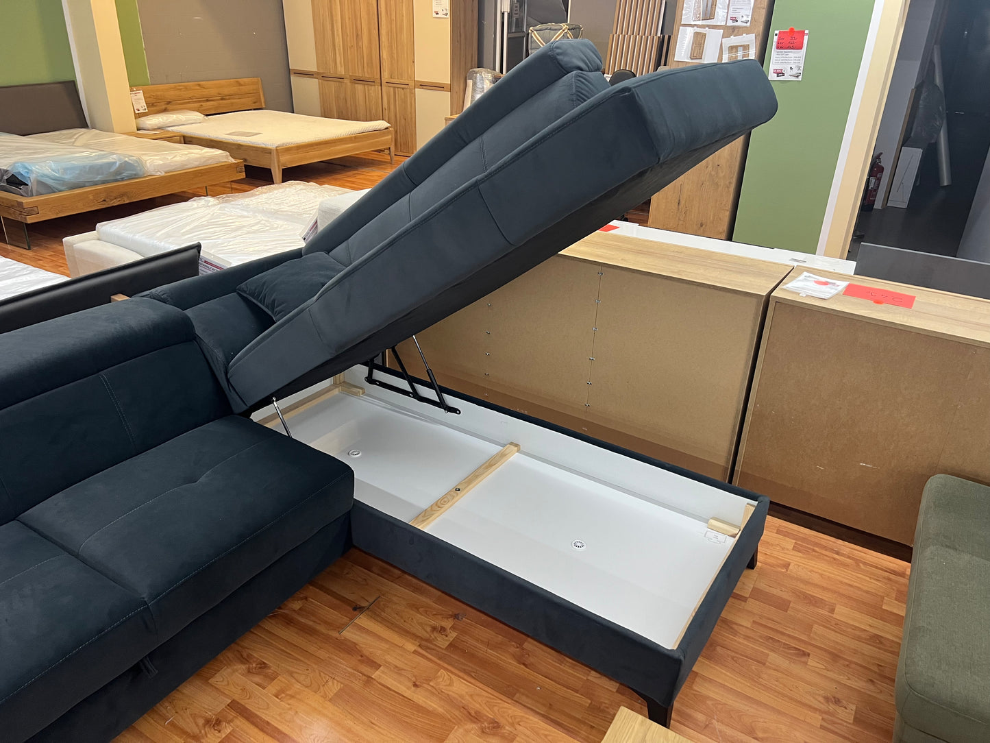 Sofa Couch + Bettfunktion  + Stauraum  + Kopfteile verstellbar  + Armlehne verstellbar + Kissen