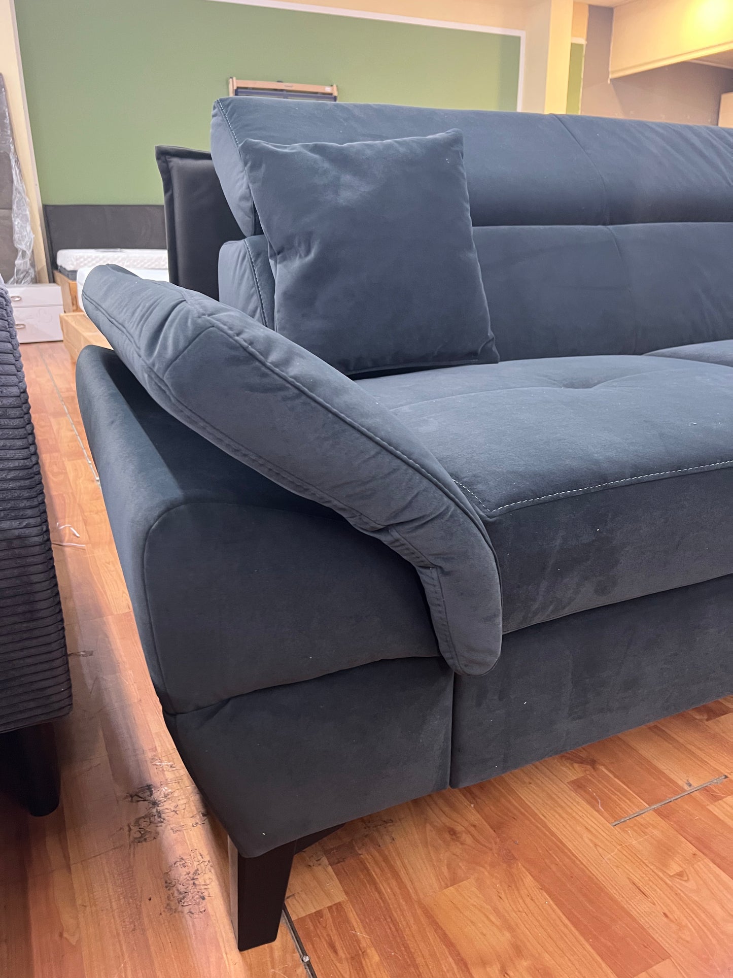 Sofa Couch + Bettfunktion  + Stauraum  + Kopfteile verstellbar  + Armlehne verstellbar + Kissen