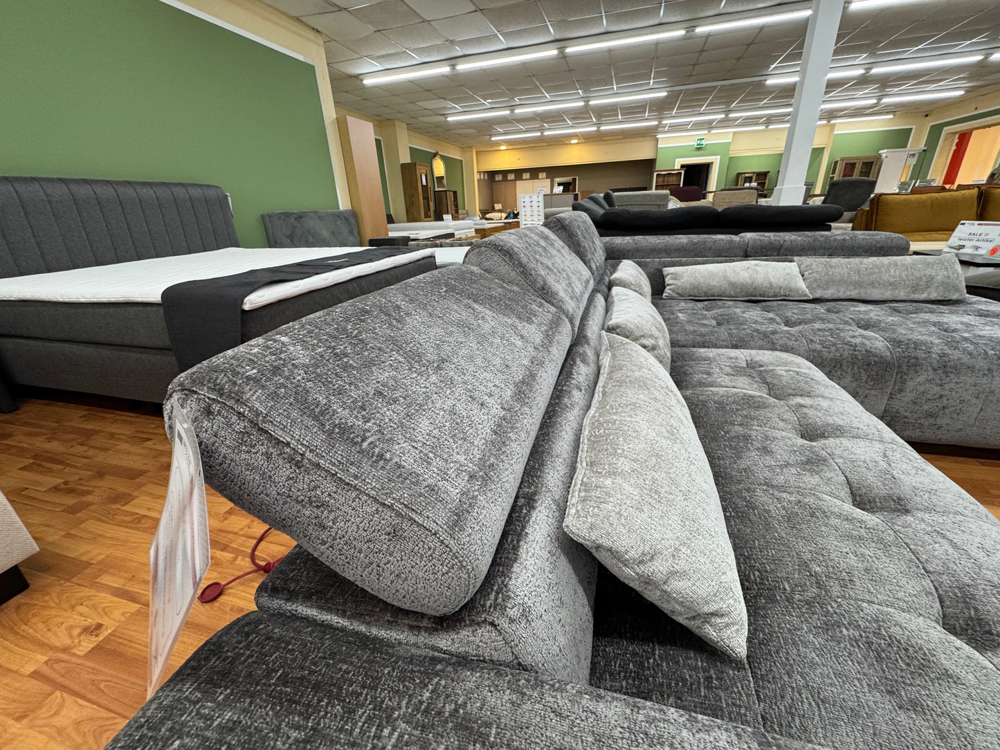 Couch Sofa Wohnlandschaft +Kissen +elektr. Sitztiefenverstellung +Kopfstützenverstellung