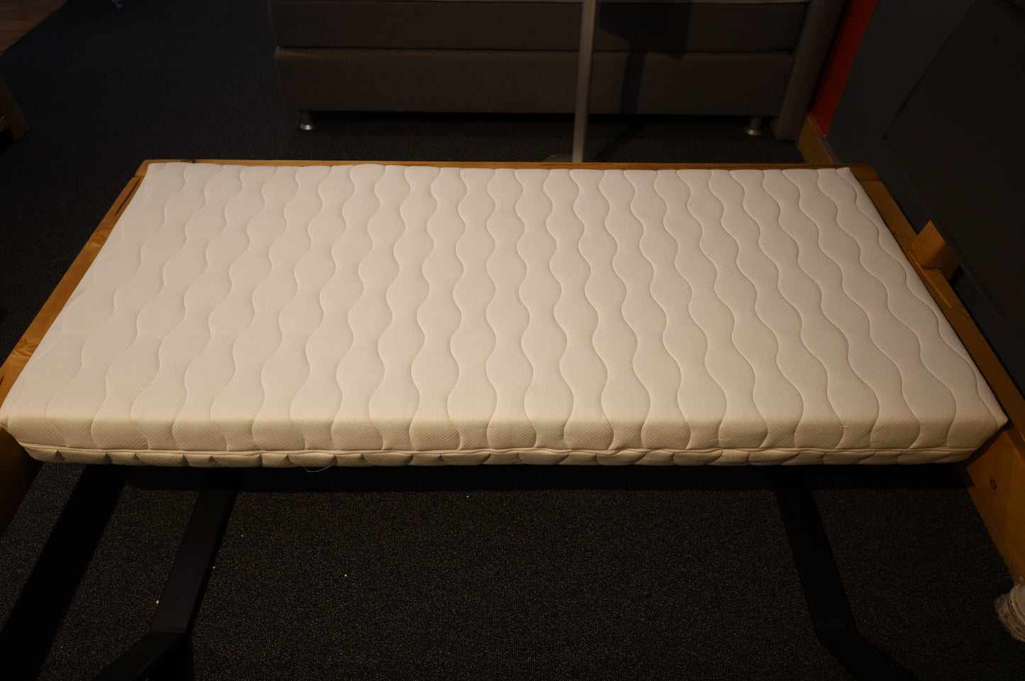 Matratze Bett 160x200cm + Kaltschaum Matratze  + Neu auf Lager