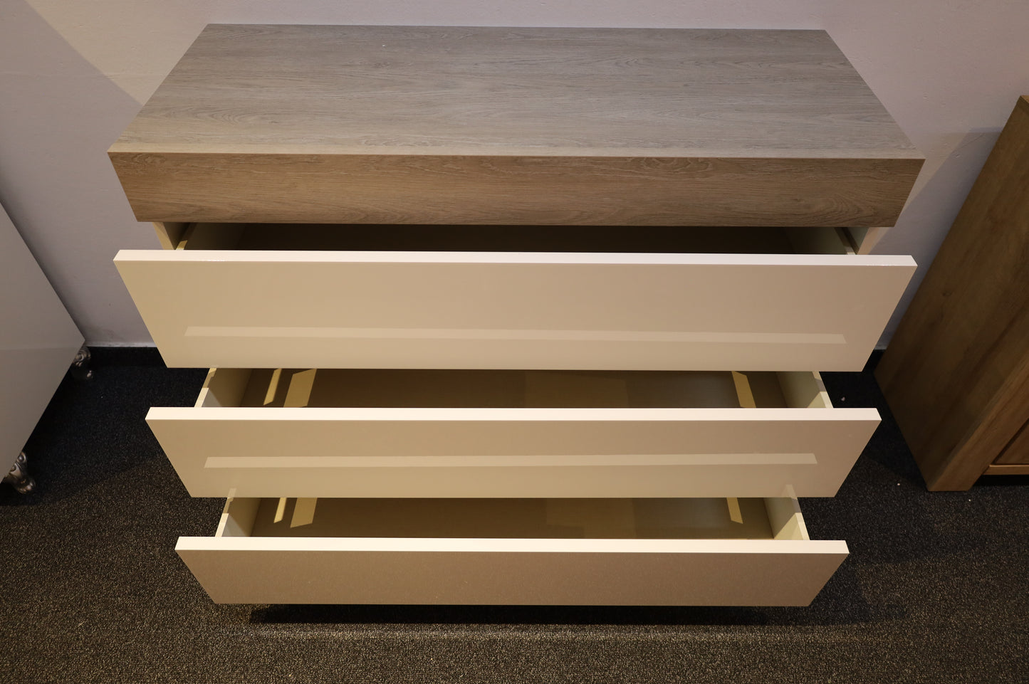 Sideboard Kommode Vitrine + Hochglanz weiß + Schubladen + Ablagefläche