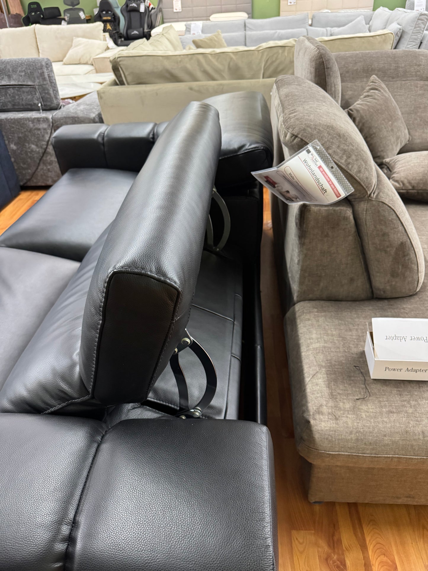 Sofa Couch Wohnlandscahft +Echt Leder +elektr. Relaxfunktion +elektr. Kopfstützenverstellung