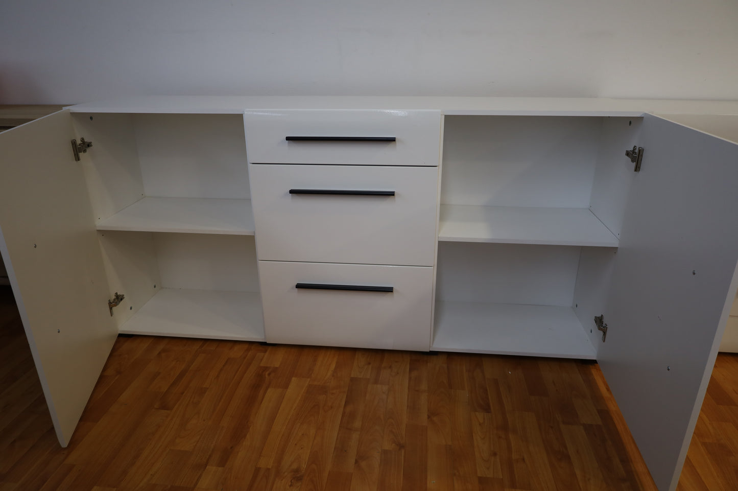 Kommode + soft close + Schubladeneinzug