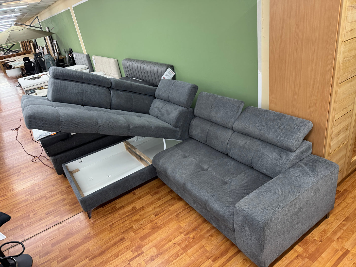 Couch Sofa Wohnlandschaft +Stauraum +elktr. Sitztiefenverstellung +Kopfstützenverstellung +USB-Ladebuchse