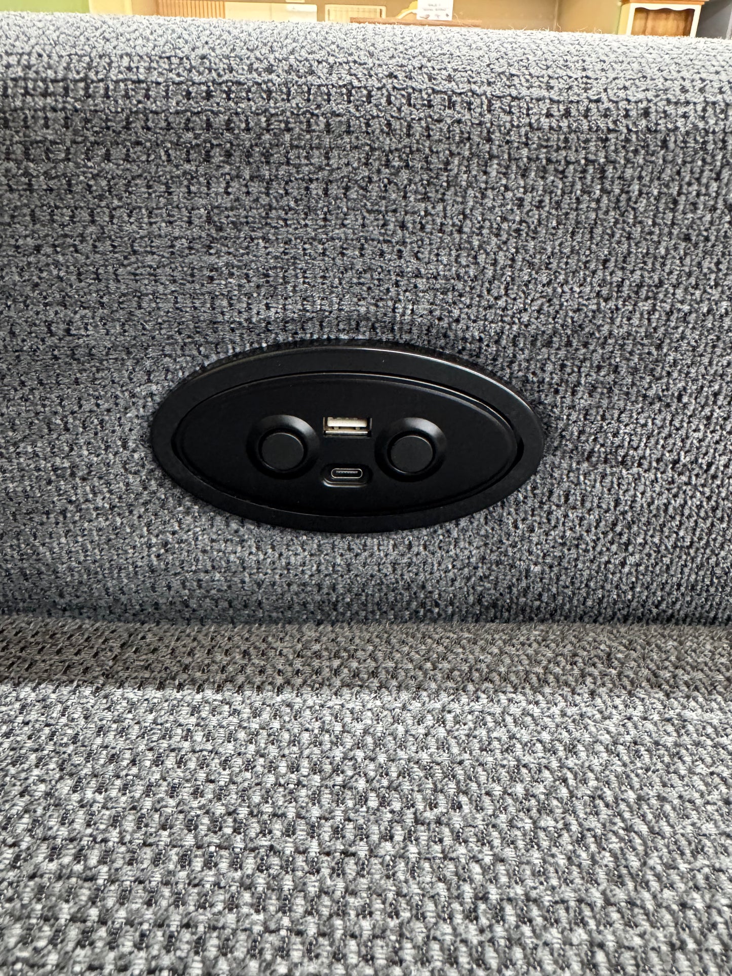 Couch Sofa Wohnlandschaft +Stauraum +elktr. Sitztiefenverstellung +Kopfstützenverstellung +USB-Ladebuchse