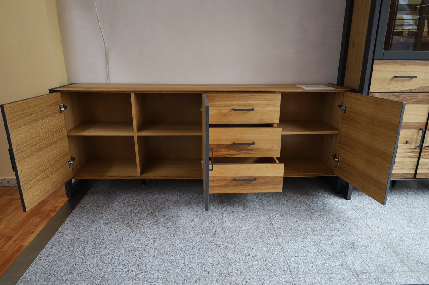 Kommode + Soft-Close + Front Furniert + großer Stauraum