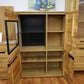 Vitrine + Soft-Close + Front Massiv Holz Eiche + großer Stauraum