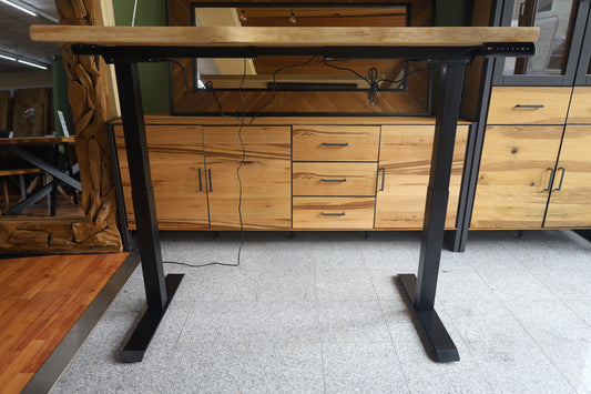 Schreibtisch Tisch+elektrisch höhenverstellbar+Baumkante +Vollmassivholz