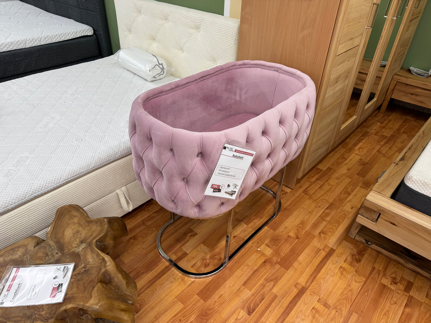 Babybett +Samtstoff +Chester +Gestell in Chrom oder Gold