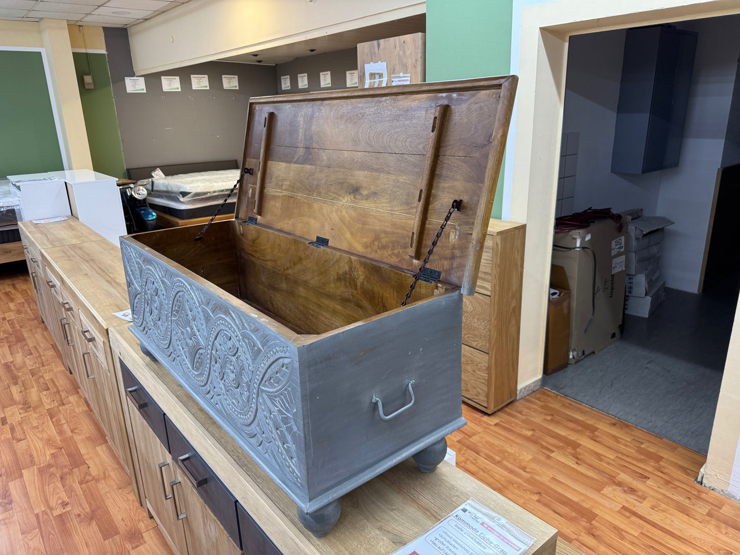 Truhe +Massivholz +großer Stauraum +Einzelstück